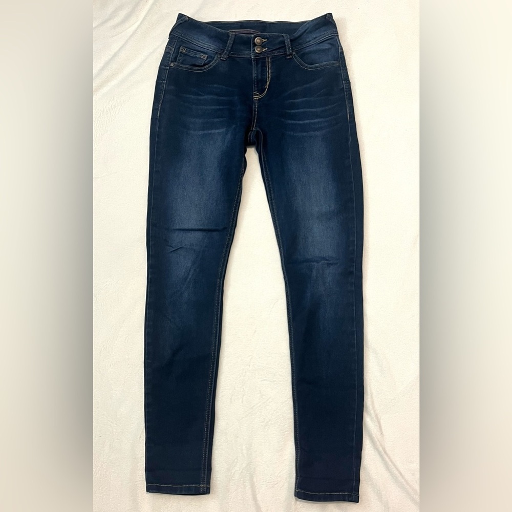 Wallflower Denim Deluxe Dark Wash Blue Women's Jeans Size 7